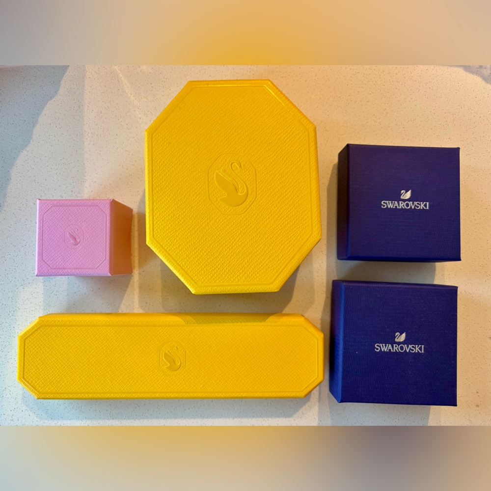 Swarovski variety gift boxes set